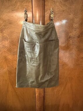 Vintage soft leather Olive pencil Skirt back slit . EUROPEAN size 36 , USA 4 /6.